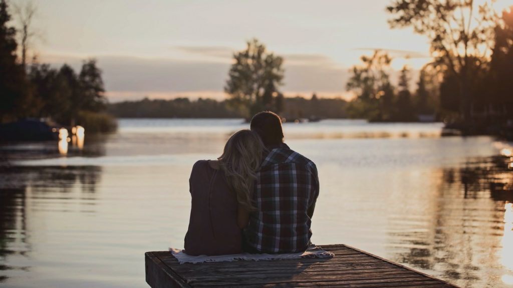 couple on doc
