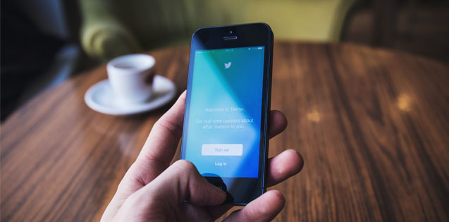 10 People to Follow on Twitter